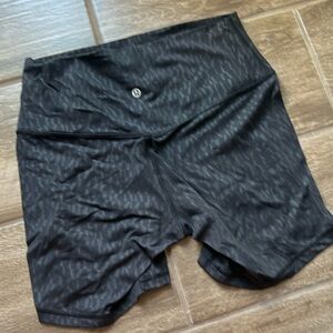 Black Lululemon align short with design. Size 10, 6 inch inseam